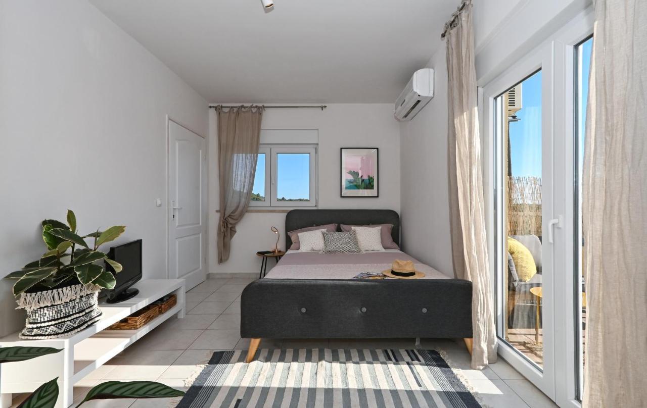 Dream Apartment Milna Милна Екстериор снимка